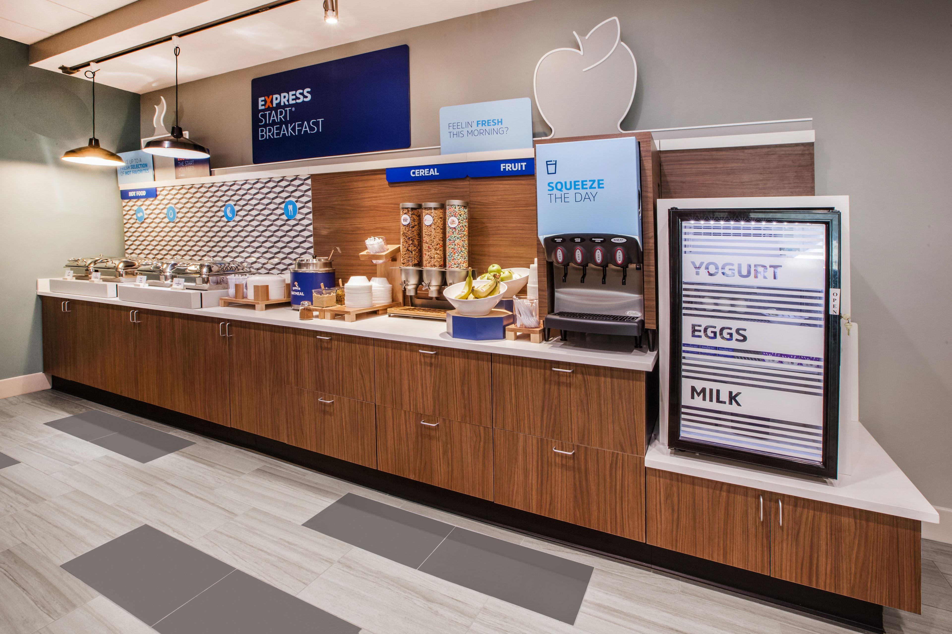 Holiday Inn Express Hotel & Suites Weston By Ihg Exterior foto